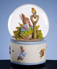 Peter Rabbit Eating Radishes Musical Waterglobe #42969