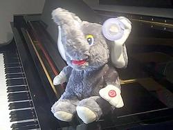 Singing Elephant Animated Musical Gift #eddie