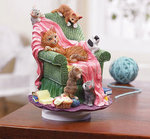Mama Cat with Kittens Music Box #12156
