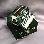 Accordion MM801B