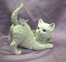 Cat with Butterfly Porcelain Music Box 