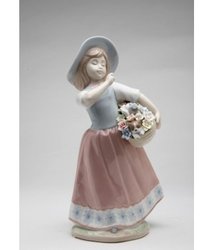 Girl with Friends Porcelain Figurine #C10390