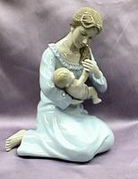 Musical Porcelain Mother with Son #49154